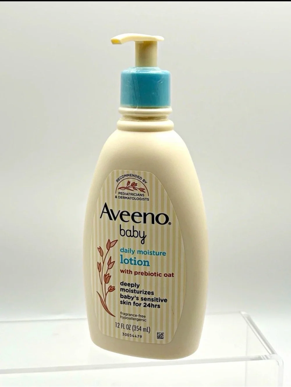 Aveeno Baby Daily Moisture Lotion — Cream Bottle with Blue Pump